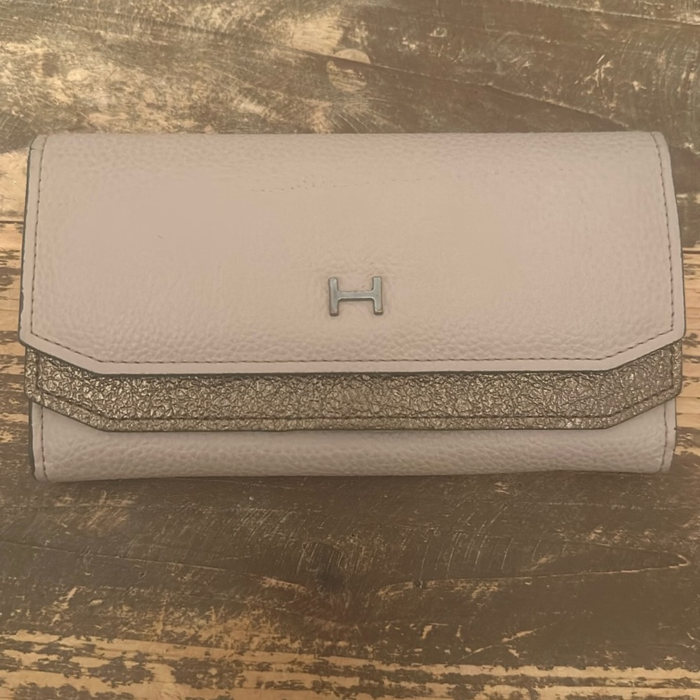 Beautiful halston wallet